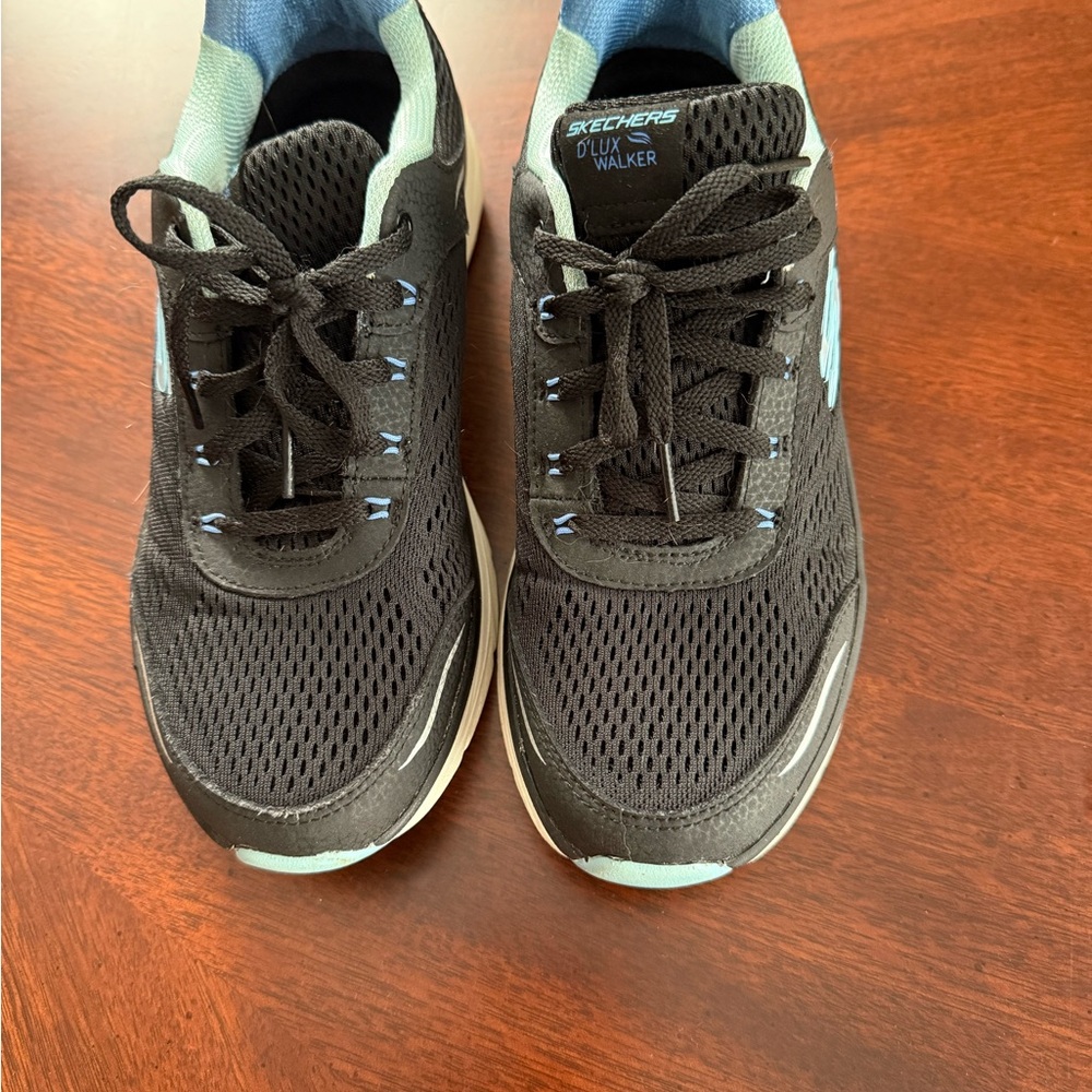 Skechers D'LUX Walker Black with Light Blue Accents